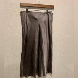 NWT Lily Silk Knee-Length Hips-Wrapped Silk Skirt in Dark Grey || M || Lily Silk